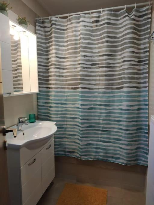 Stelisioanna Apartament *
